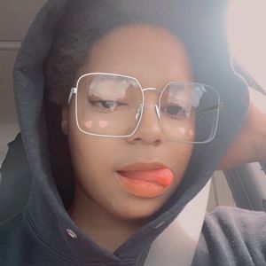 Meet your Posher, Ma'kayla